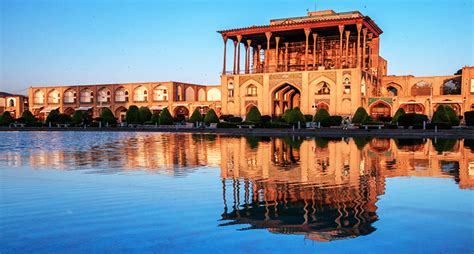 El Palacio de Ali Qapu: ¡Una Maravilla Arquitectónica con Vistas Inolvidables!