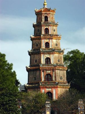  El Templo de Thien Mu: Una joya arquitectónica con vistas panorámicas a Huế